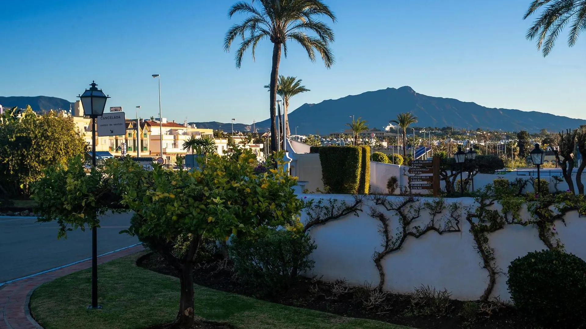 Macdonald Villacana Resort Estepona 0*,