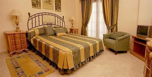 Macdonald Villacana Resort Estepona 0*,